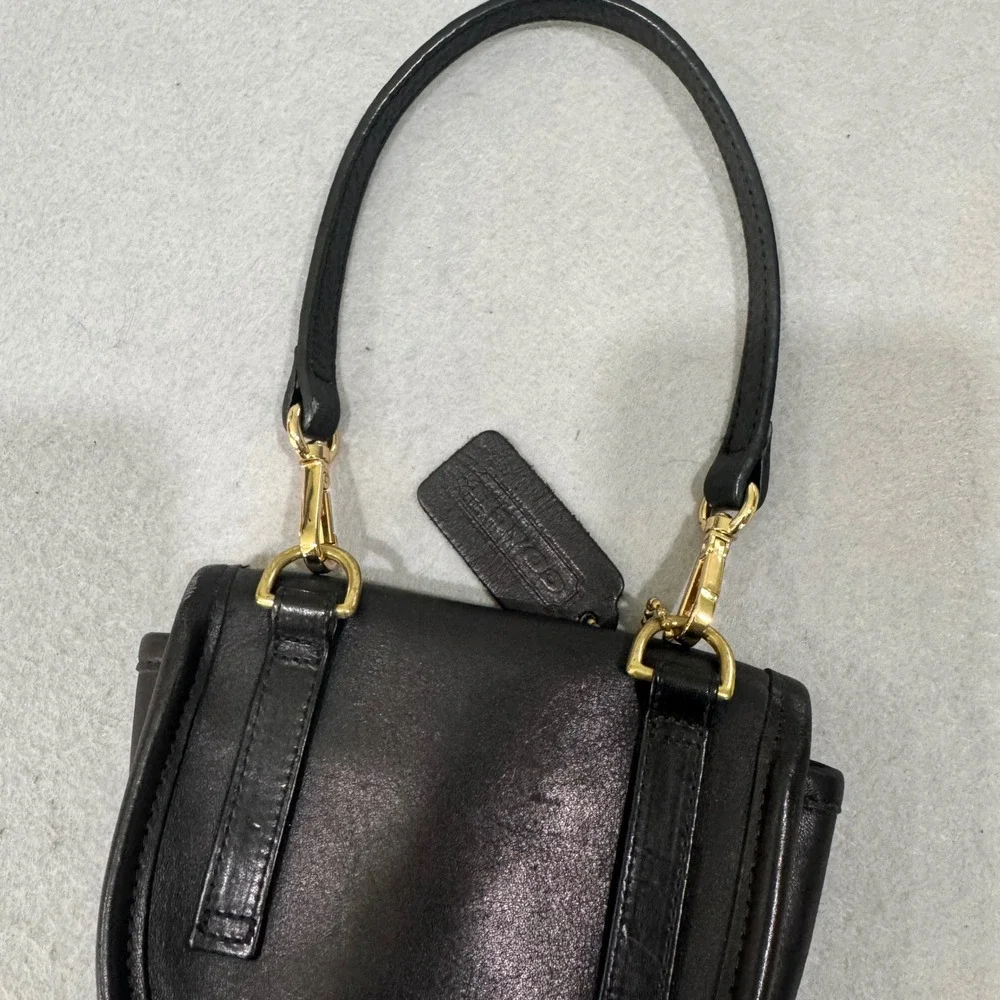 Coach Vintage Mini Bag Womens Black Leather Brass Turnlock 4MG-9826 USA Made